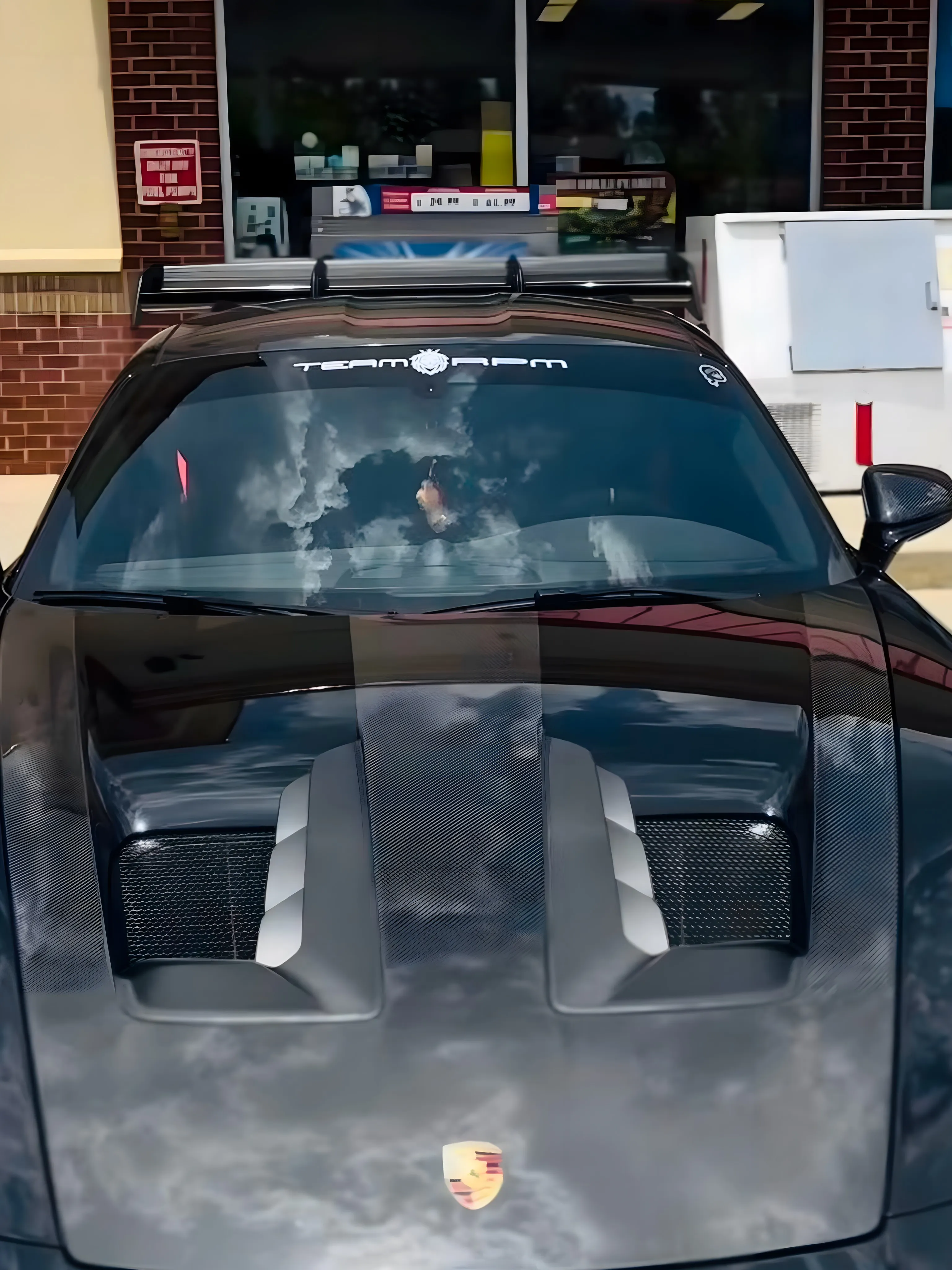 GT3 RS hood with TEAM RPM lion windshield banner